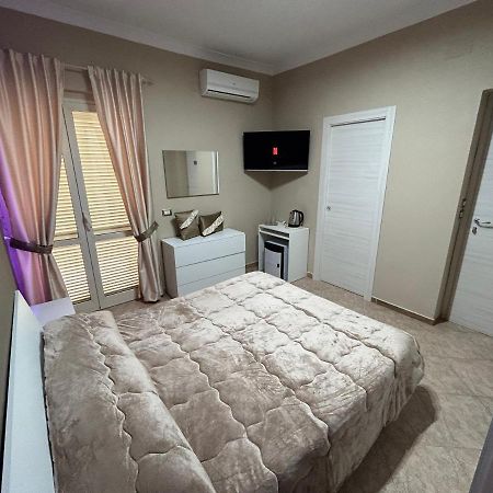 Skycity B&B Наполи Екстериор снимка