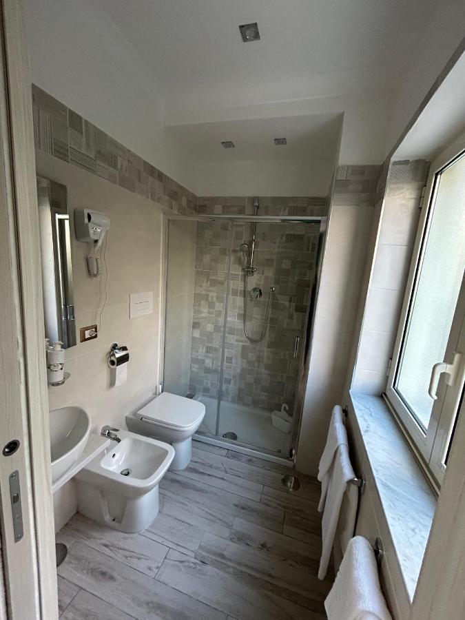 Skycity B&B Наполи Екстериор снимка