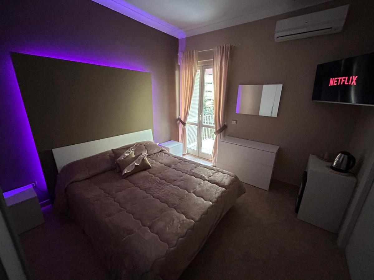 Skycity B&B Наполи Екстериор снимка
