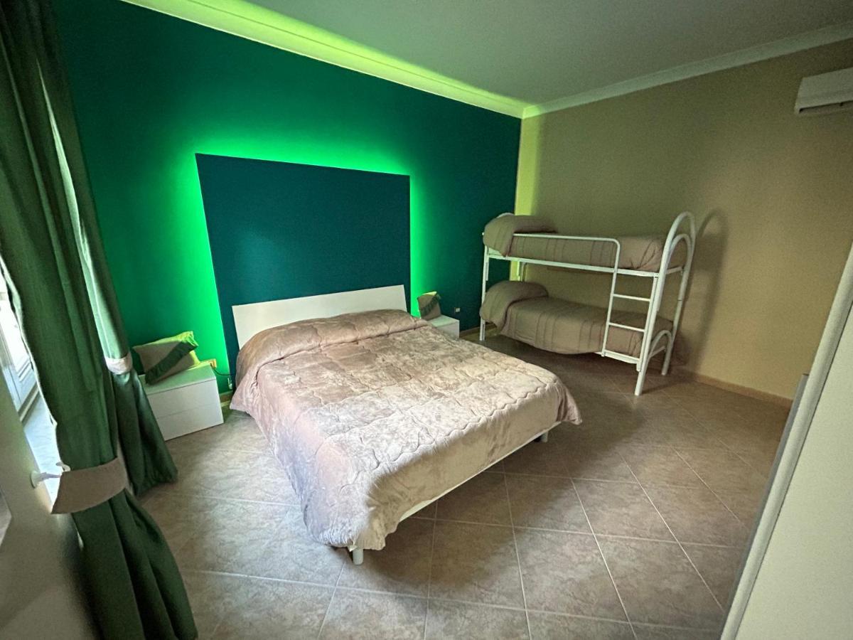 Skycity B&B Наполи Екстериор снимка