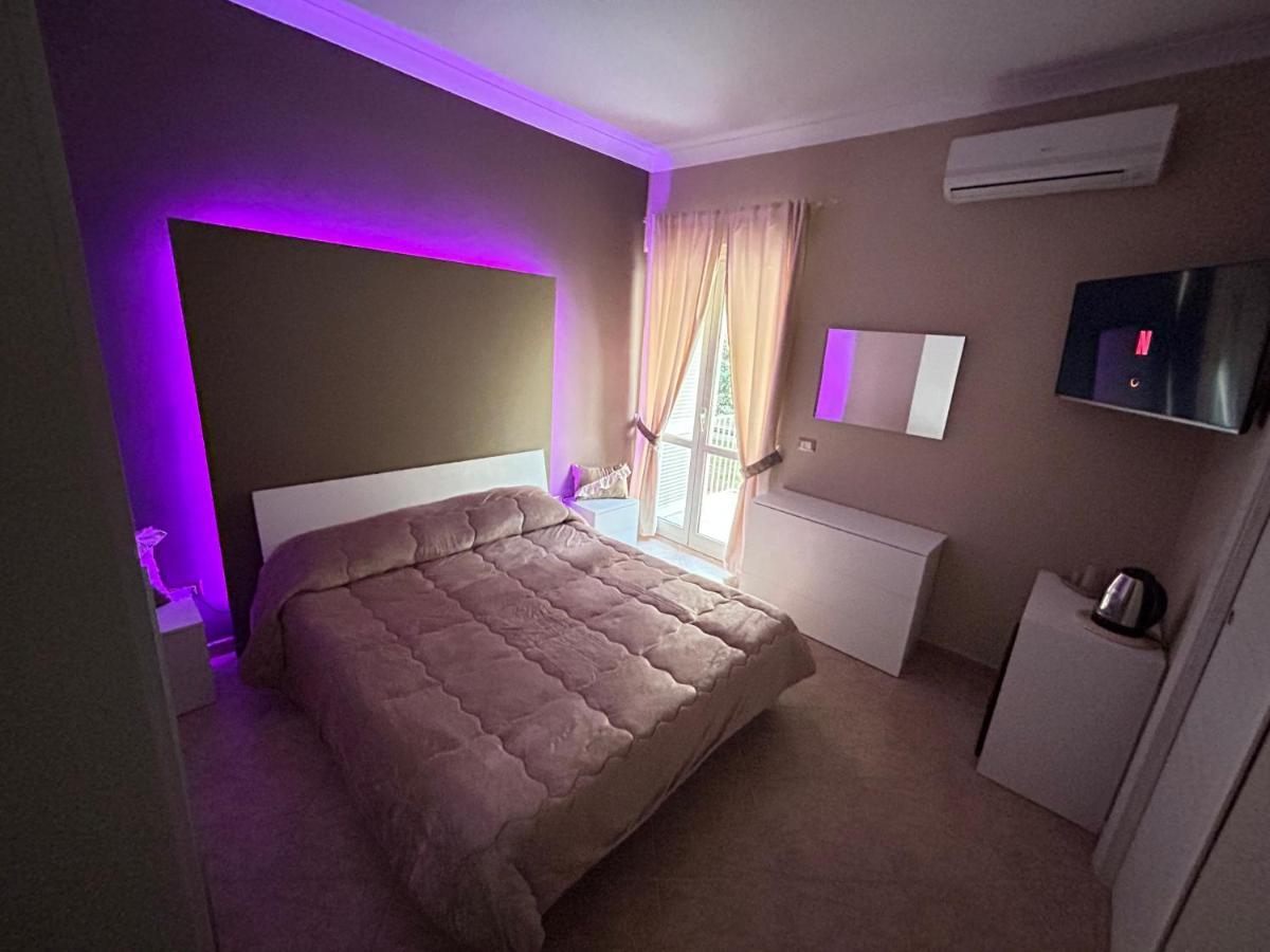 Skycity B&B Наполи Екстериор снимка
