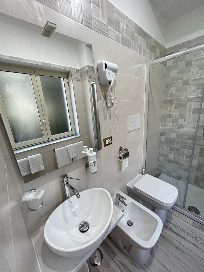 Skycity B&B Наполи Екстериор снимка