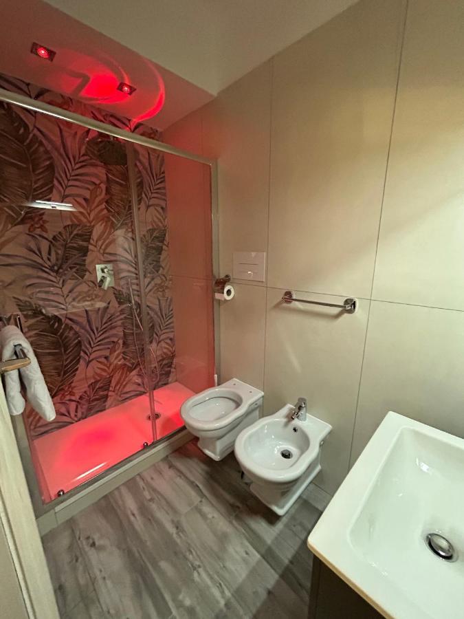 Skycity B&B Наполи Екстериор снимка